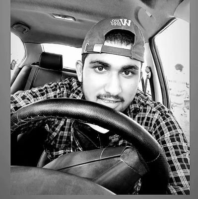 🔥जुनून ऐसा है कि रेगिस्तान में बाग लगा दूँगा तुम मेरी गलती बताते रहना मैं पूरे ज़माने में आग लगा दूँगा🔥