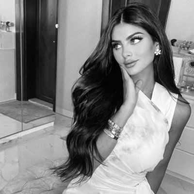 عتيبيَةالأصل وَالعزّه عناوينيَ والنفس بالطيب والامجااد ممليّہ واللي يقفي عَسى ماتلمحہ عيني واذا تبعتہَ - مَاجابتني عتيبيّہ” ❌الخاص ممنوع❌