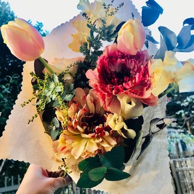 taromama_ayu's profile picture. 一児の母です✨BBファミリー＆英語ステーションをきっかけにTwitter 始めました！趣味はミツロウラップ作り＆英語＆食べること 飛行機と旅行が好きです✈️来年の復帰に向けて英語のお勉強再開！子供と楽しく英語と日本語で遊んでます。#英語ステーション#BBクラブメンバー