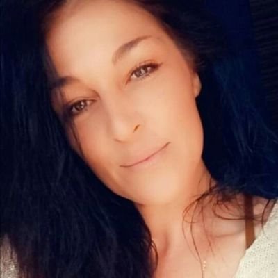 IsaYa56326304's profile picture.