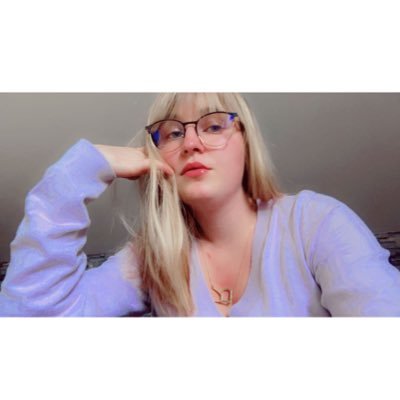 rozenn06518609's profile picture. love my life 🐉