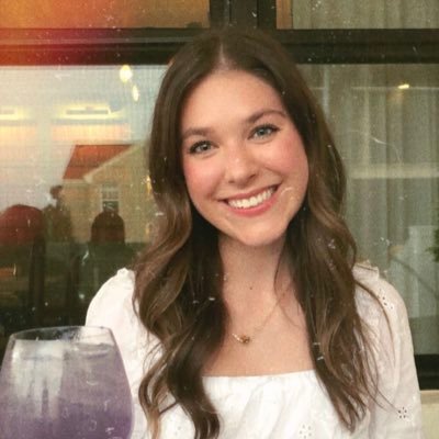 hallieebaker's profile picture. 