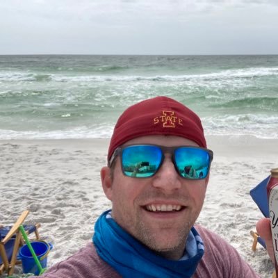 Proud husband and father. Loyal supporter of IState, Chicago Blachawks, Cubs, and KC Chiefs.
