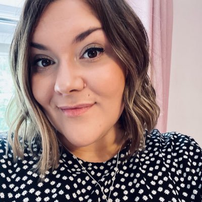 mrskatebee's profile picture. Northern and happy.