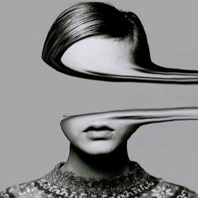 همیشه از شارلوت برونته خوشم میومد. از زندگینامه ش، از کتابهاش و از اسمش.