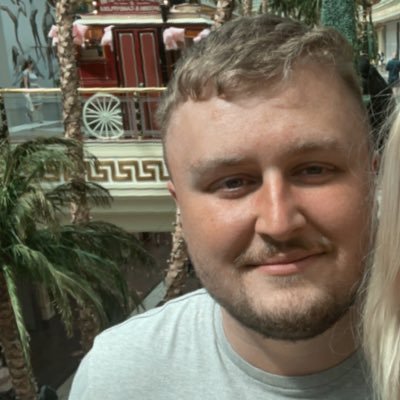 liamthompsonnnn's profile picture. @NUFC // Y2 Student Paramedic 🚑💨 at @teessideuni \\