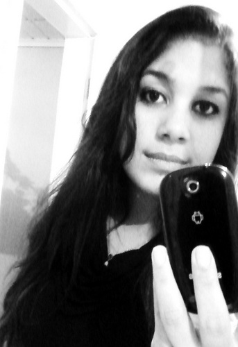 ferzzinha's profile picture. A moça de sorriso aberto. Acredito em Deus, sou apaixonada por minha família,  meus amigos, e futura advogada.