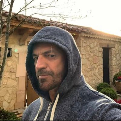 Maxwell98810521's profile picture. Philanthropist to young and old Americans old profile got hacked at 40k || show some love