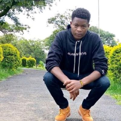 -Humble🙏
- sophisticated😇
•🎵music_lover🎶