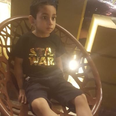 SanamBilal10's profile picture. smile