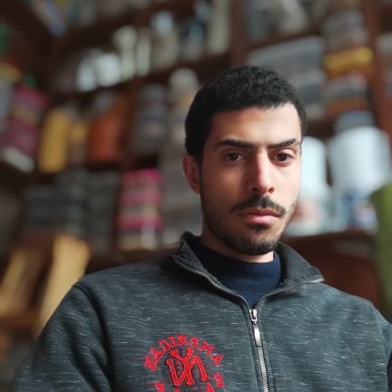 mohamed83857636's profile picture. روعة الأنسان ليست بما يملكه بل بما يمنحه، فالشمس تملك النار لكنها تملأالكون بالنور