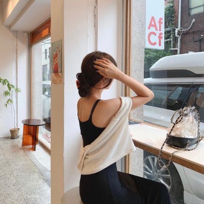 Ayame32079806's profile picture. 2児の子持ち💙
離婚後、生活していくのがやっとの状態...(´•̥ ω •̥` )⇒今の現状を変えたいと思い、ネットビジネスに出会う⇒3ヵ月で月収100万円達成💗
時間とお金が自由になってゆとりのある生活に💘
わたしの様に現状を変えたいと思っている人を無料でサポートしてます🌟
無言フォロー失礼します💦