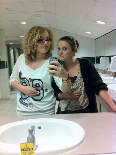 stephjonesxxxx's profile picture. i have big blue eyes and well loving the depressing music;) hehee slipknot FTW!3