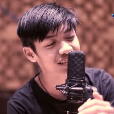 Sang Pemuja