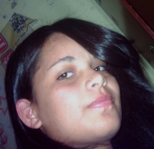 simples, simpatica, divertida, e amiga pra toda hora...!!!!!