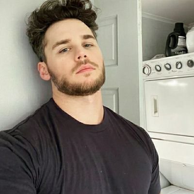 Ricardo51475362's profile picture. 