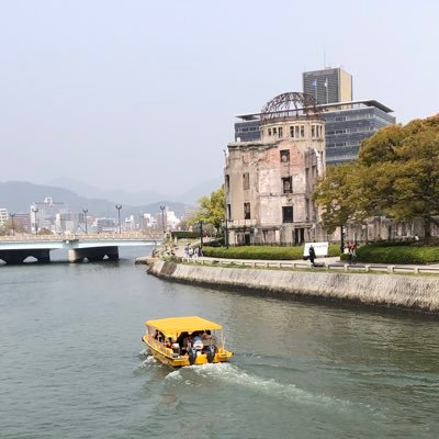 nowhere0130's profile picture. 思ったことを淡々と書いてます、読んだ本についても一部