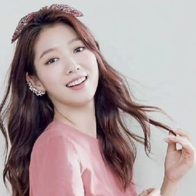 lR66yADFsCoGjjV's profile picture. เป็นคนใสใส