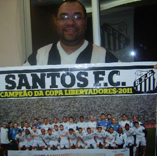 Eu amo a minha família e sou um grande torcedor do Santos Futebol Clube!!
