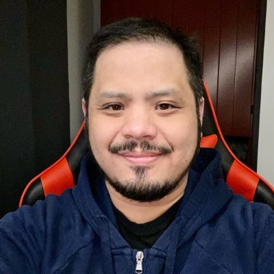 Hi there! I'm a screenwriter and variety content streamer. Watch me live on Twtich.