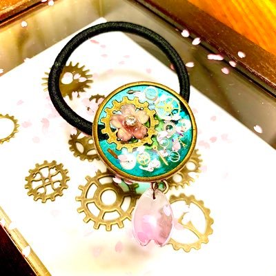 naki_handmade's profile picture. 世界に一つだけのスチームパンクなアクセサリーを製作しています(´˘`＊)アカウント統合します(*´︶`*)ﾉので作品などご興味ある方は@naki_merchまでお越しくださいませ(*｣´□`)｣