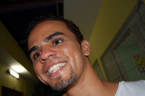 SOU MAIS UM JOGADO NESSE MUNDÃO, VIVENDO NAS MINHAS PROPRIAS METODOLOIGAS E CRENÇAS.
Professor de Informática e estudando Segurança da Informação eheheh