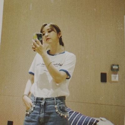 𝑵𝑶𝑻 𝑹𝑬𝑨𝑳 🏳🌈 92’s 마마무 — 문별이 — RBWFAMS┊ ⠀
ㅤㅤ ㅤㅤ 🌙 Daebak, Haengwoon, Keongang, Janggu's Mom.