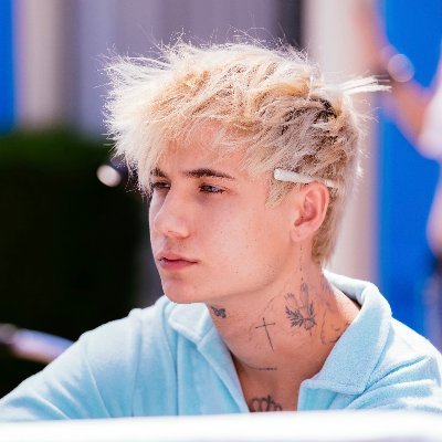 2 argentinas🇦🇷 y 2 mexicanas🇲🇽
que le lloran a Jaden y Nessa