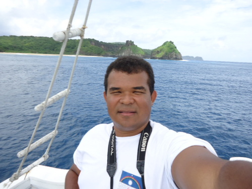 alexveigaalex's profile picture. Educador Físico, Ergonomista, Empresário, Produtor Musical, Ministro de Louvor. Moro em Recife. Atuo no setor de Qualidade de Vida no Trabalho.