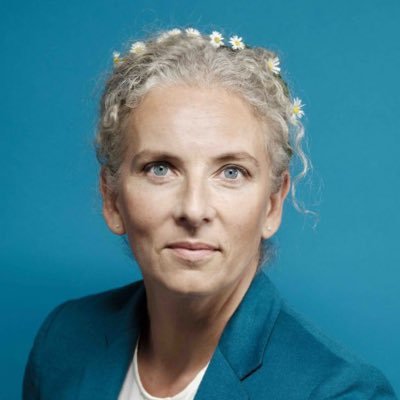 Députée des Deux-Sèvres, Coordinatrice nationale de @GEcologie, Ex-Ministre engagée pour la #décroissance 🌍