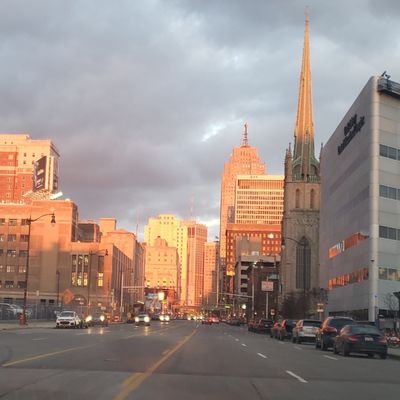 I am a city dweller and proud of it. I like to observe people and events around the city.