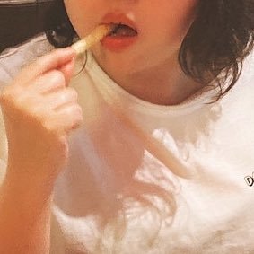 gorila_sukikamo's profile picture. 誰か脂肪買い取らん？？？ってくらい余ってる🤰