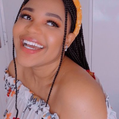 MimiPomz17's profile picture. The observer.