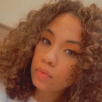 Self-love is your foundation.
Astrology & tarot are your mirrors.
I’m just here to hold the light.
i Luv Bn Me™