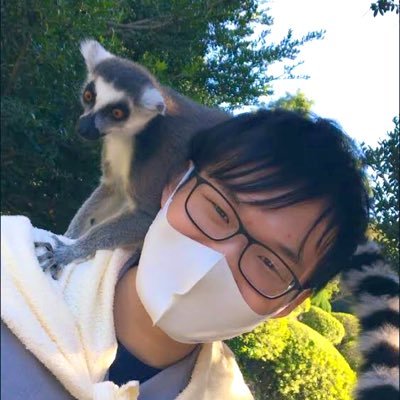 「どんな家庭でも虐待は起こり得る」
被虐待当事者活動を行っています。
エリート両親の元誕生⇒離婚⇒再婚⇒祖父母宅へ居候⇒小学生高学年から小屋で一人生活
コエール2021.2024に登壇しました。
息子を世界一可愛く思えることが私の誇りです。