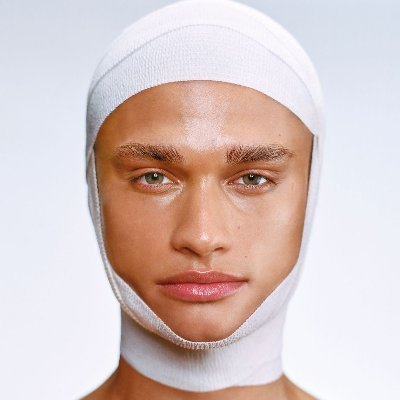 mere_officiel's profile picture. Nous fommes léfion, nous n'oublions pas. .