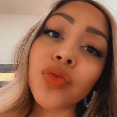 cynthiasabella's profile picture. Parker is daddy.