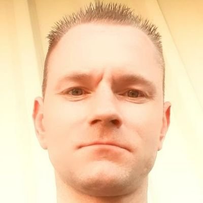 ich bin ein freundlicher Mensch immer gut gelaunt zum größten Teil habe Spaß am Leben bin immer spontan für fast alles zu haben ein lustiger Zeitgenosse