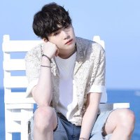 blue whale (@bluewhale2352) 's Twitter Profile
