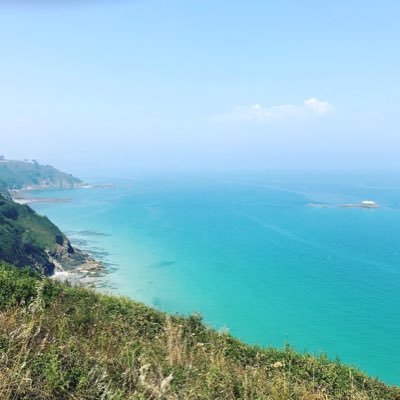 izaB14461148's profile picture. « la dernière démarche de la raison est de reconnaître qu’il y a une infinité de choses qui la surpasse » Blaise Pascal