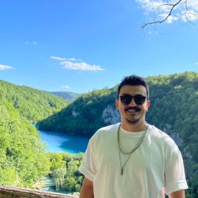 noktasizvirgul's profile picture. Creator of extraordinary memories.