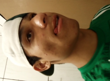 Viva sem arrependimentos, ame sem dar explicações.