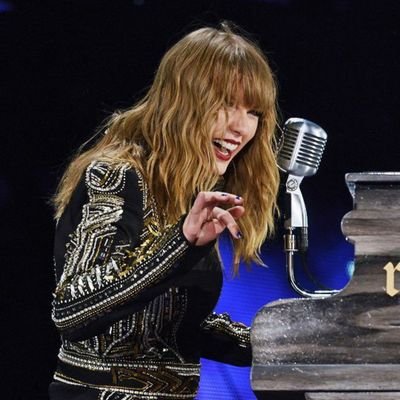 Fan Account
A Lonely Wich💗🌲🥂💛🧣🌃
• Personalidade: fã da Taylor Swift • Rep fã • Taytay Doutora🎓