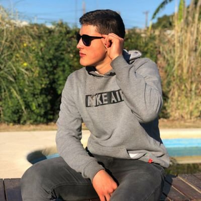 No se puede ser fuerte con alguien que es tu debilidad 💪❤