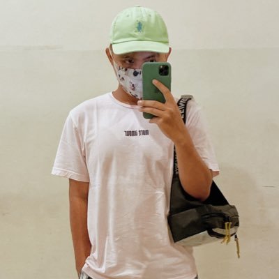 emIKHSANas's profile picture. TITANIUM SINCE 93