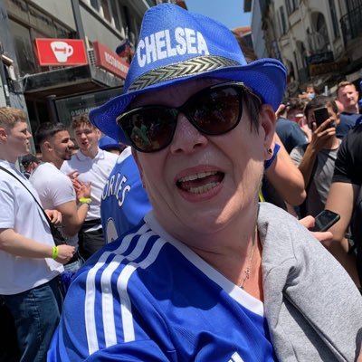 pearlied's profile picture. 