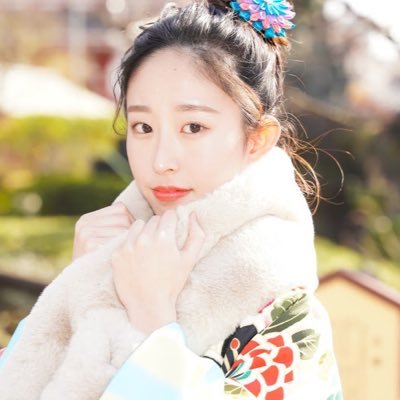 yenoh_akeom's profile picture. 