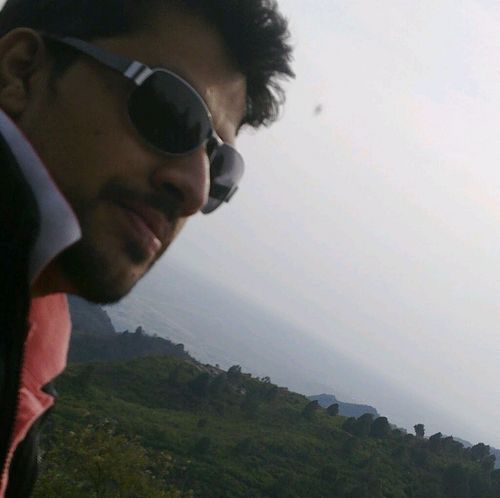 mubiz147's profile picture. 