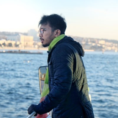 rezafvl's profile picture. Bersponsor