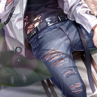 ooh shit, I'm kinda big😳 | Parody/ RP account | 18+ | Mun @gavinplz (she/her)